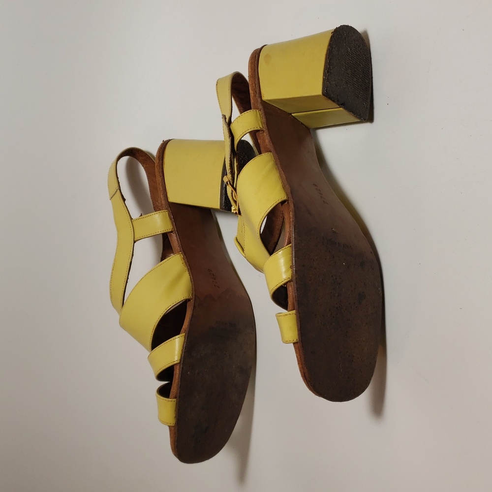 Vintage Womens Yellow Hush Puppies Wide Band Square Heel Sandals - Picture 4 of 12